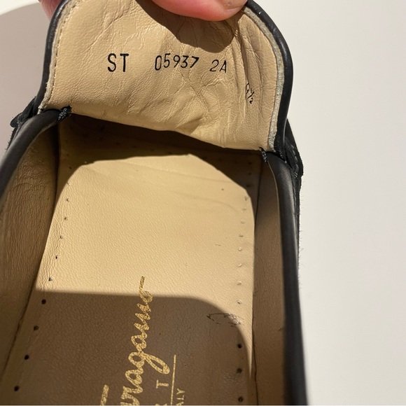 Salvatore Ferragamo suede loafers - Picture 6 of 10